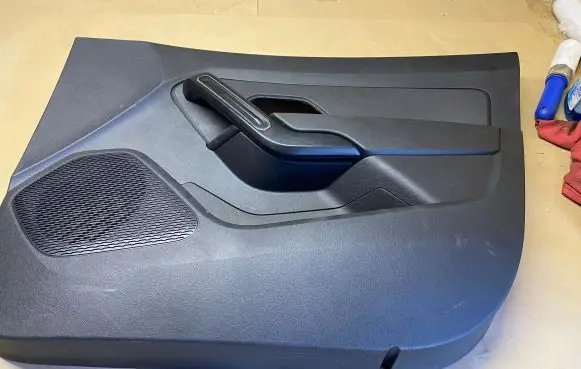 Dacia Duster II Front door card panel trim 809005331R OR56418