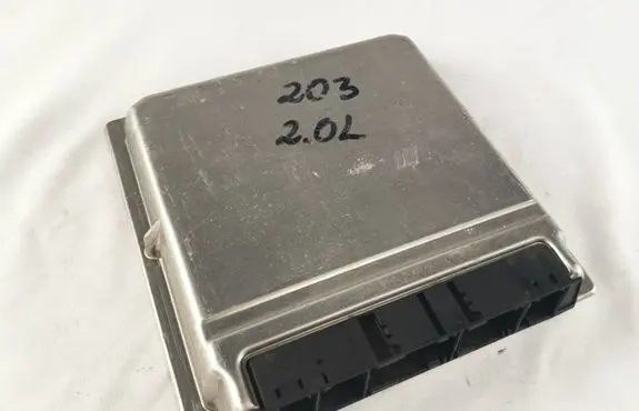Mercedes-Benz CLK A208 C208 Engine control unit/module A0265454832 5WK90366 063041107909