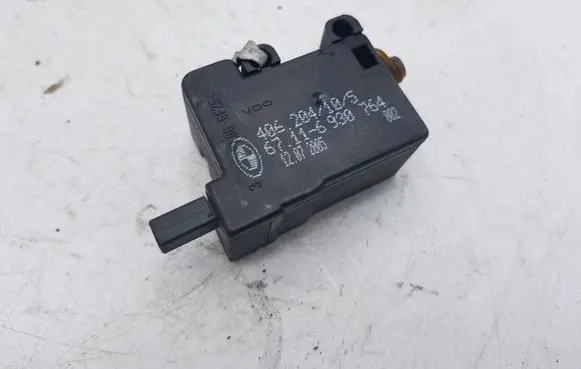 BMW 3 E90 E91 Fuel tank cap lock 6930764002 6930764