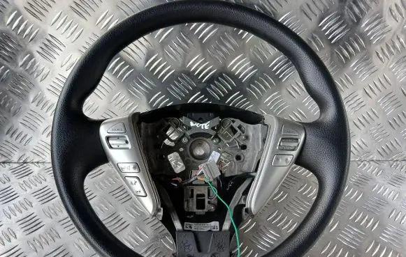 Nissan Note (E11) Steering wheel 484303VW1C