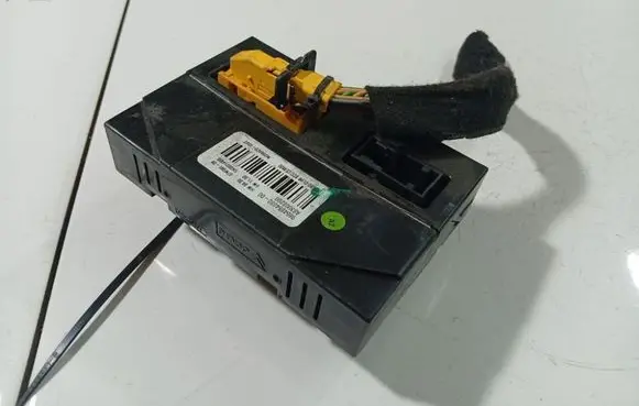 Citroen C4 Grand Picasso Comfort/convenience module 965465488000