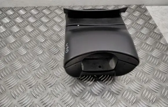 Steering wheel column trim