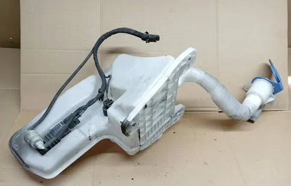 Audi A3 S3 8V Windshield washer fluid reservoir/tank 5Q0955448AE 28102014