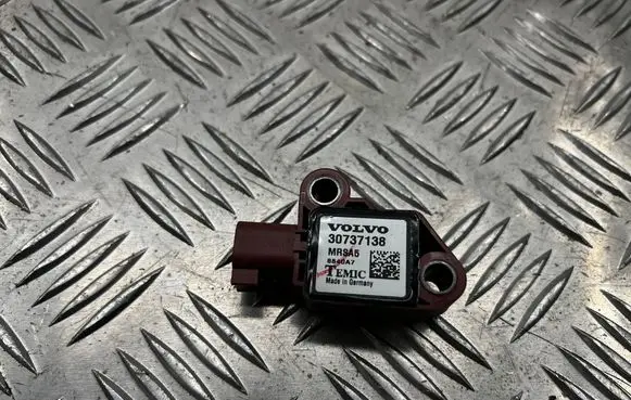 Volvo V50 Airbag deployment crash/impact sensor 30737038