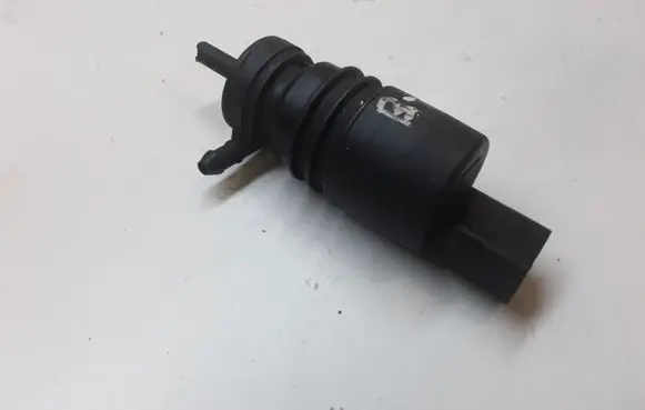 Volkswagen PASSAT B5.5 Windscreen/windshield washer pump 1T0955651