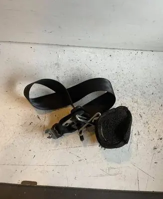 Ford Galaxy Third row seat belt 33044869