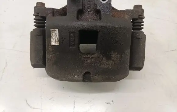 Opel Insignia B Front brake caliper