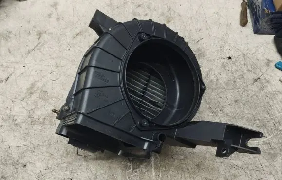 Mitsubishi Pajero Pinin Interior heater climate box assembly PPTD20