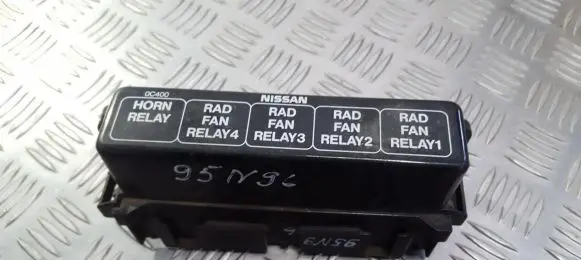 Nissan Serena Fuse box set pr00700000 pr007-00000