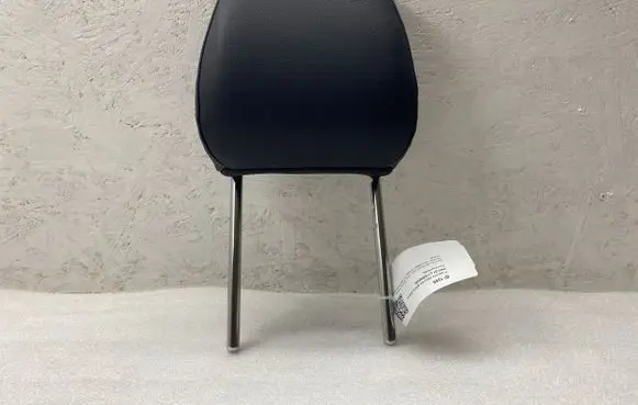 Ford Kuga III Front seat headrest 
