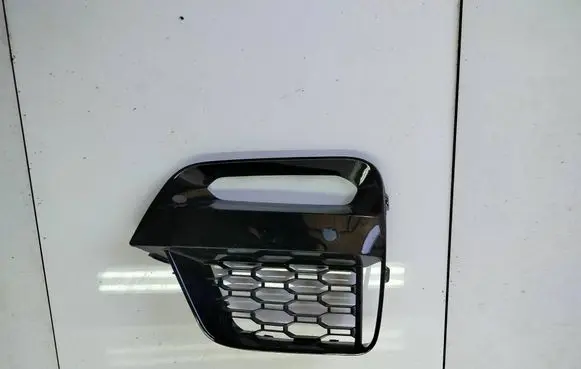 BMW X3 G01 Front bumper lower grill 8064311