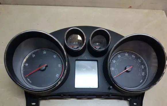 Opel Insignia A Speedometer (instrument cluster) GM20970766
