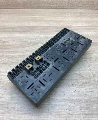 Audi 80 90 S2 B4 Fuse box set 443941822A