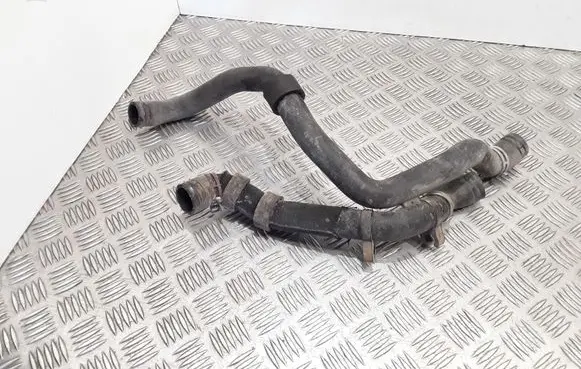 Volkswagen Polo V 6R Engine coolant pipe/hose
