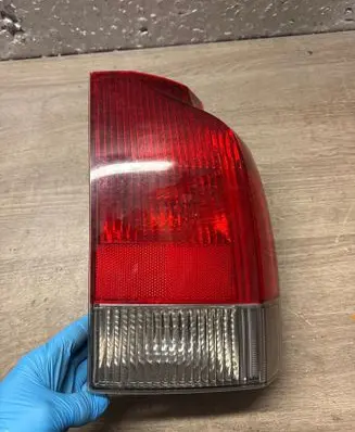 Volvo V70 Rear/tail lights 9154498 9154502