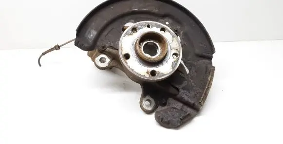 Volvo V60 Front wheel hub spindle knuckle