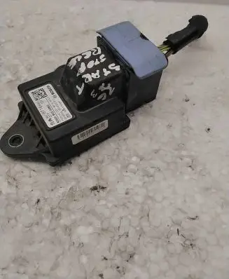 Peugeot Partner Engine control unit/module 967787168001 621452357811