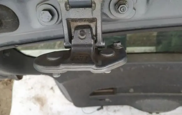 BMW 1 E81 E87 Tailgate/trunk/boot hinge