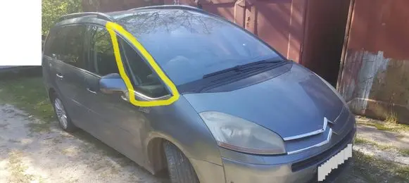 Citroen C4 Grand Picasso Front triangle window/glass 