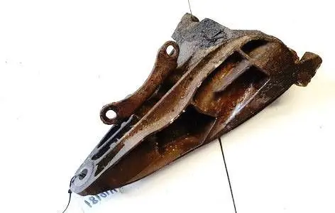 Volkswagen Transporter - Caravelle T5 Engine mounting bracket