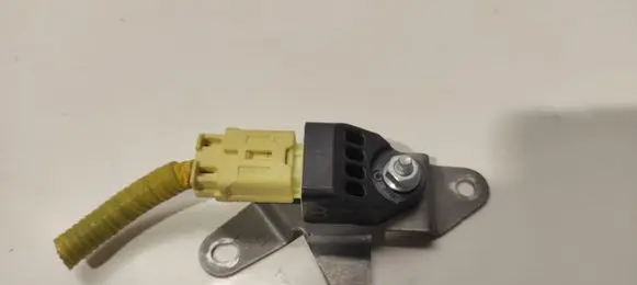 Subaru Legacy Airbag deployment crash/impact sensor 98235AG070 76348ZCZY