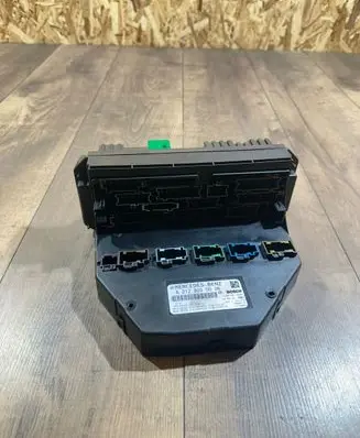 Mercedes-Benz E C207 W207 SAM control unit A2125451501 A2129028002 A2129000006