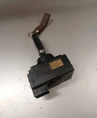 Audi A8 S8 D3 4E Ignition lock 3D0905865E 9350050638380001