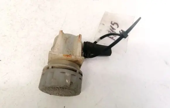 Brake fluid reservoir