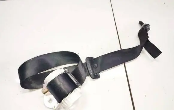 Citroen C5 Middle seatbelt (rear) 33060243a 10090615