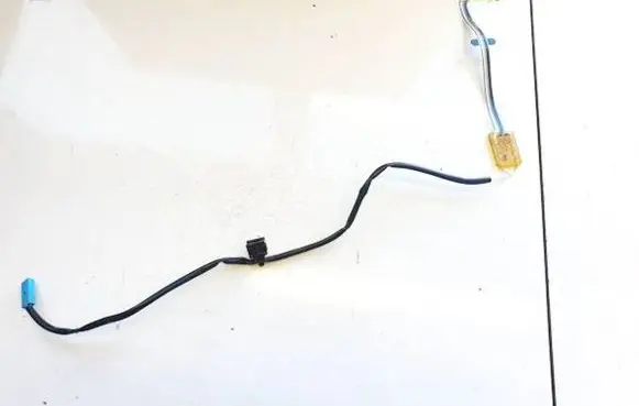Volkswagen Touran I Seat heating element 1k0963553