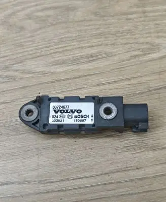 Volvo XC90 Airbag deployment crash/impact sensor 30724677 303821 180507