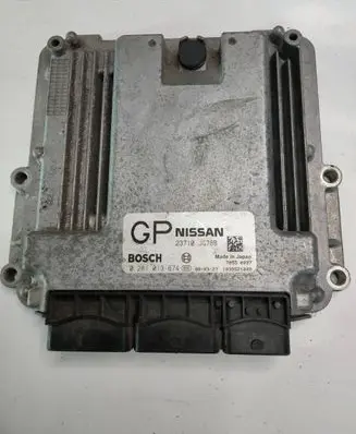 Nissan X-Trail T31 Engine control unit/module 23710JG78B 1039S21008 0281013874