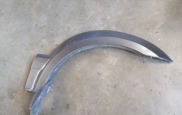 KIA Sorento Front arch trim 87713E001