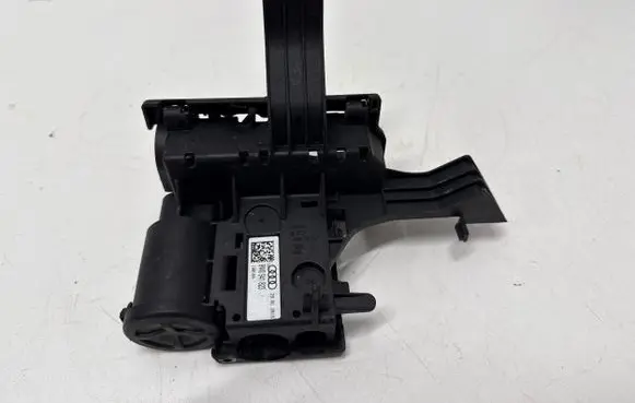 Audi A4 S4 B9 Positive wiring loom 8W0941823 28012016 180104
