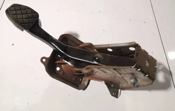 Skoda Octavia Mk2 (1Z) Clutch pedal 
