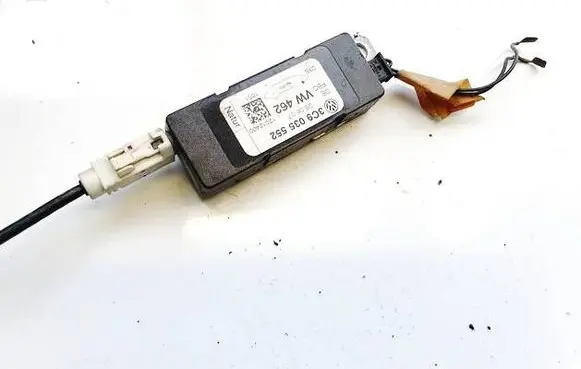 Volkswagen PASSAT B6 Antenna control unit 3C903552 3C903552A