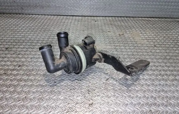 Volkswagen Caddy Electric auxiliary coolant/water pump 5N0965561A