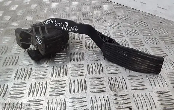 Opel Zafira B Accelerator throttle pedal 9202341