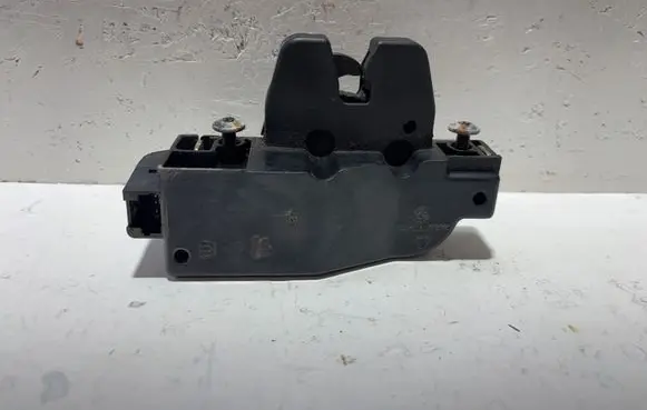 Peugeot 307 Tailgate/trunk/boot lock/catch/latch 9646091580 221101