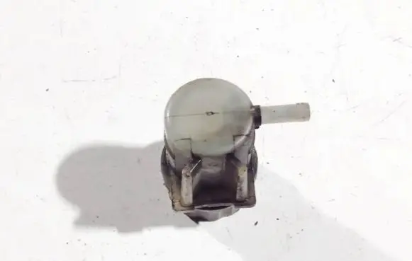 Honda CR-V Brake fluid reservoir 