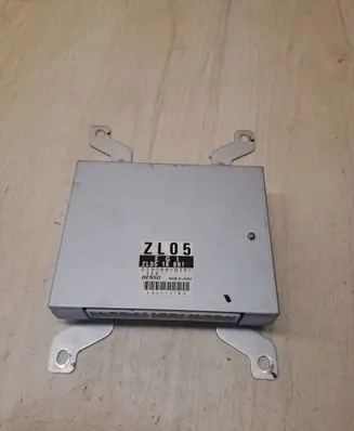 Mazda 323 F Engine control unit/module ZL0518881 000191B 2797000191