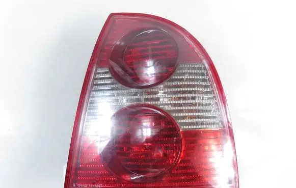 Volkswagen PASSAT B5.5 Rear/tail lights 3B5945258