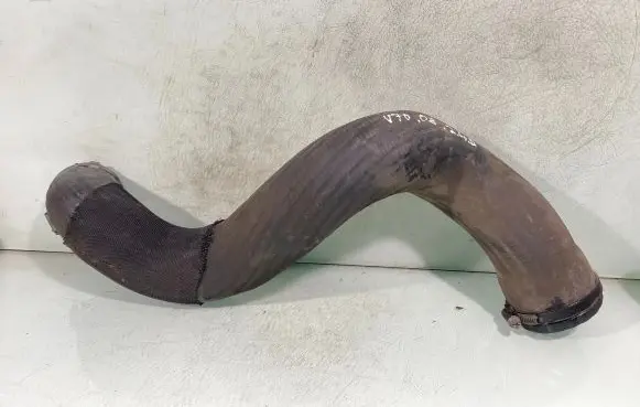 Volvo V70 Intercooler hose/pipe 30792545