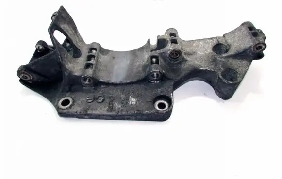 Volkswagen Multivan T5 Engine mounting bracket