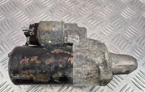 Mercedes-Benz E W212 Starter motor A0061516001