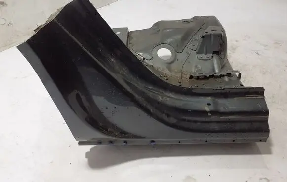 Audi Q8 Rear quarter panel 4M0809342