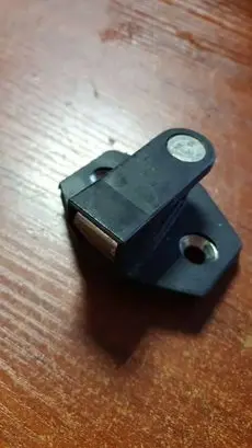 BMW 5 E39 Front door lock loop/hook striker 8176350