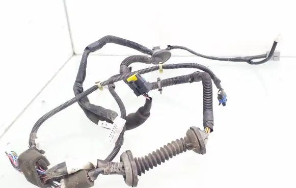 Nissan Primera Front door wiring loom 24124AV002