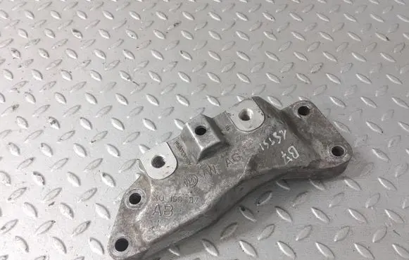 Volkswagen Jetta VI Gearbox mounting bracket 1K0199117AB