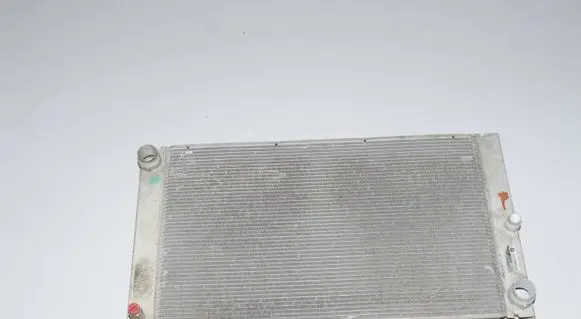 BMW 5 E60 E61 Coolant radiator 7795878